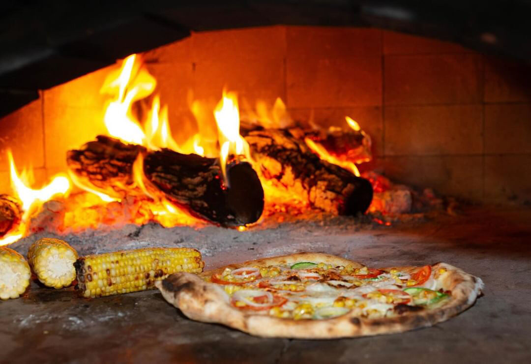 Lumbre Pizza (copy)